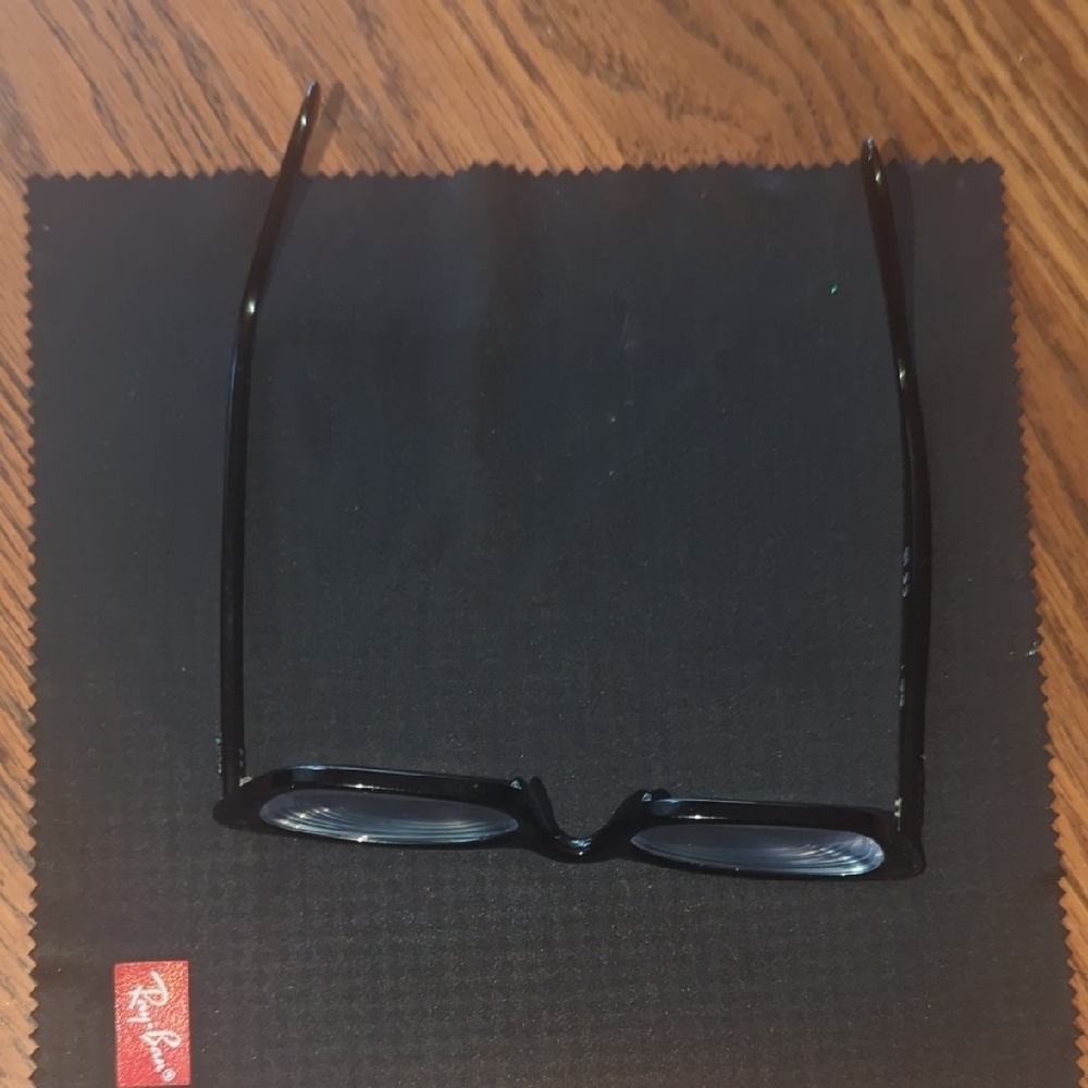 Ray-Ban Black Lady Burbank with Case - Picture 7 of 9